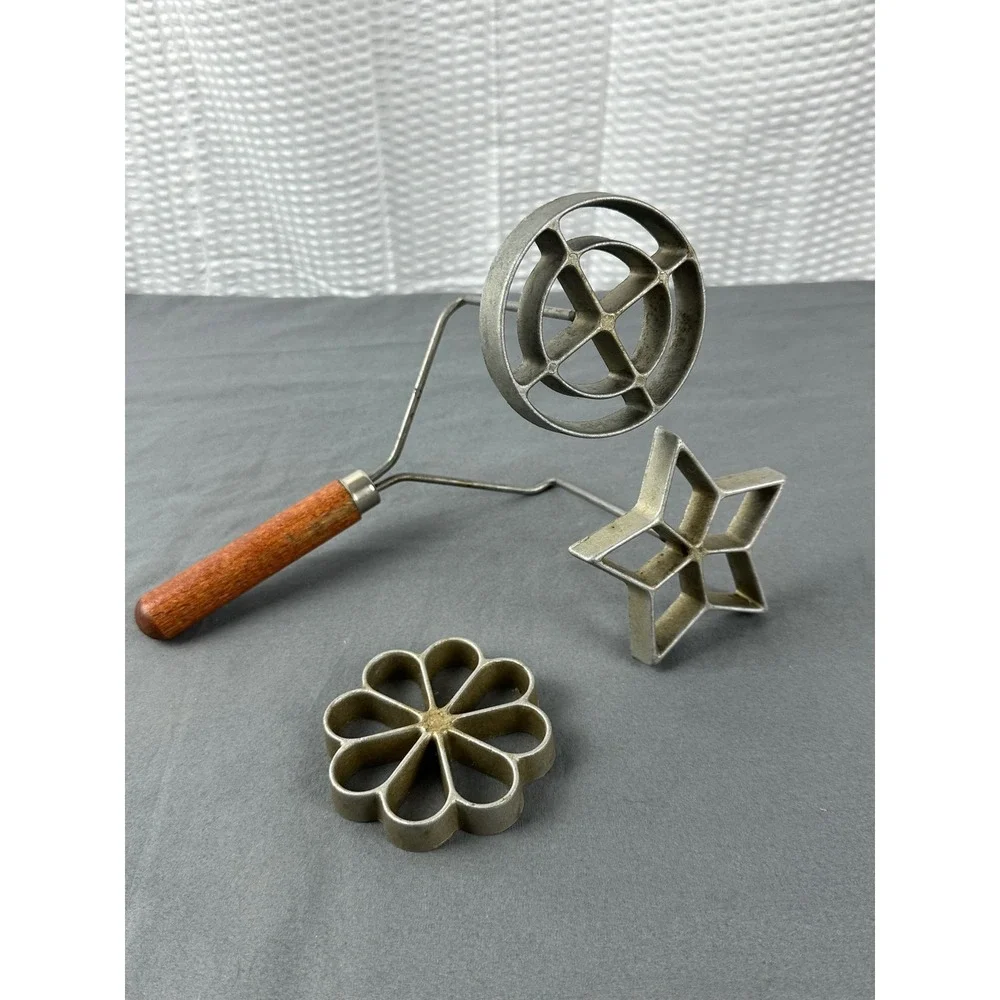 Vintage  Nordic Ware Double Rosette and Timbale Iron w/  3Molds